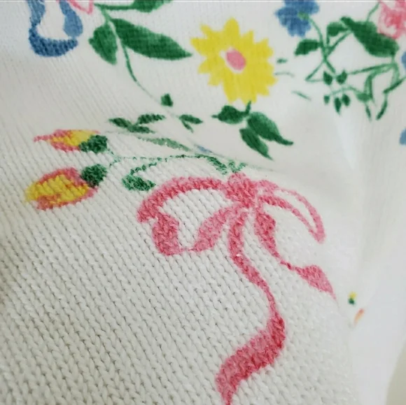 Floral Bouquet Print Short Sleeve Sweater Top - Picture 3 of 4